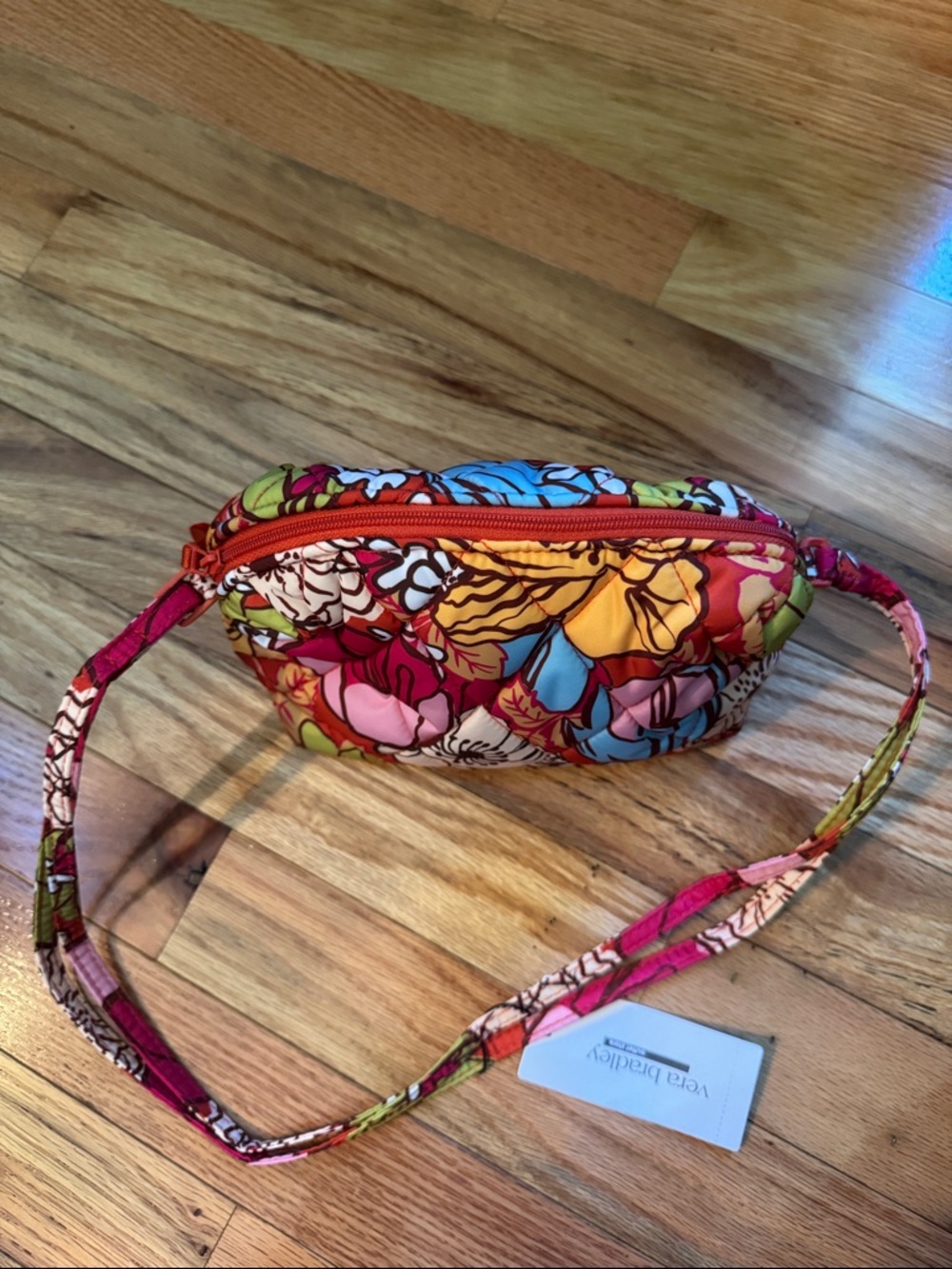 NWT Vera Bradley Camera Bag
Crossbody Midday Garden Ultralight Small Purse - Picture 5 of 8